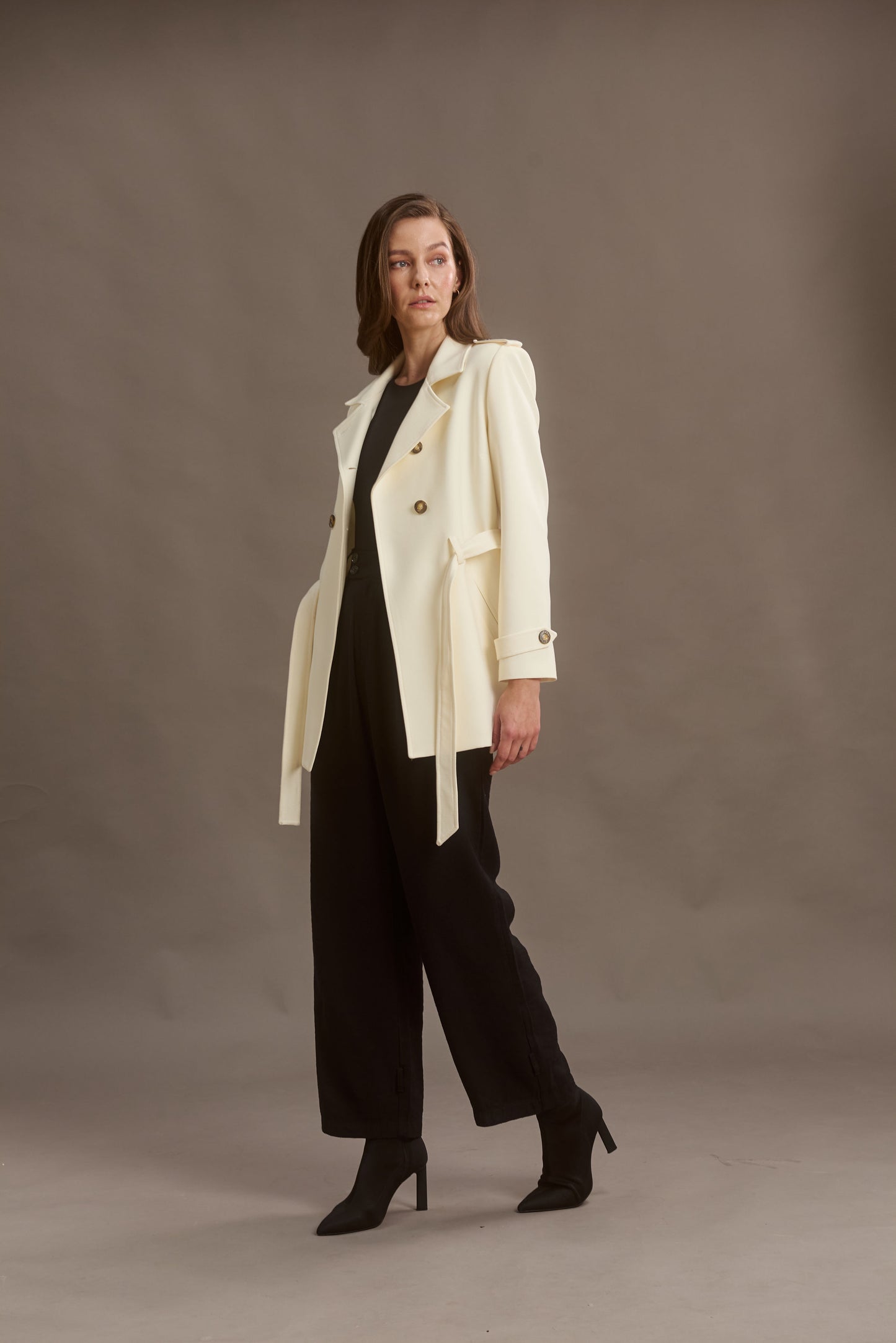 ABRIGO SAFARI COLOR IVORY