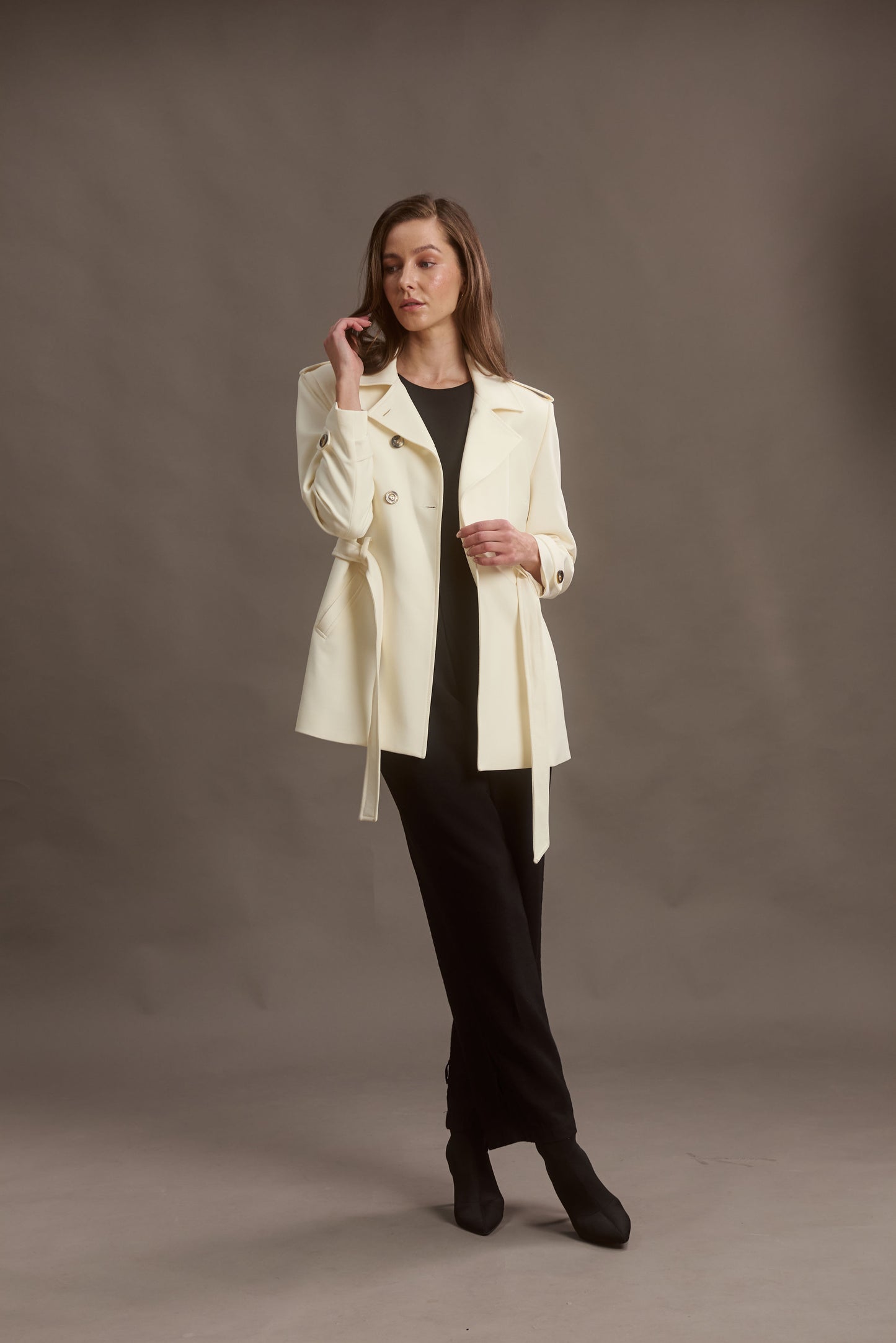 ABRIGO SAFARI COLOR IVORY