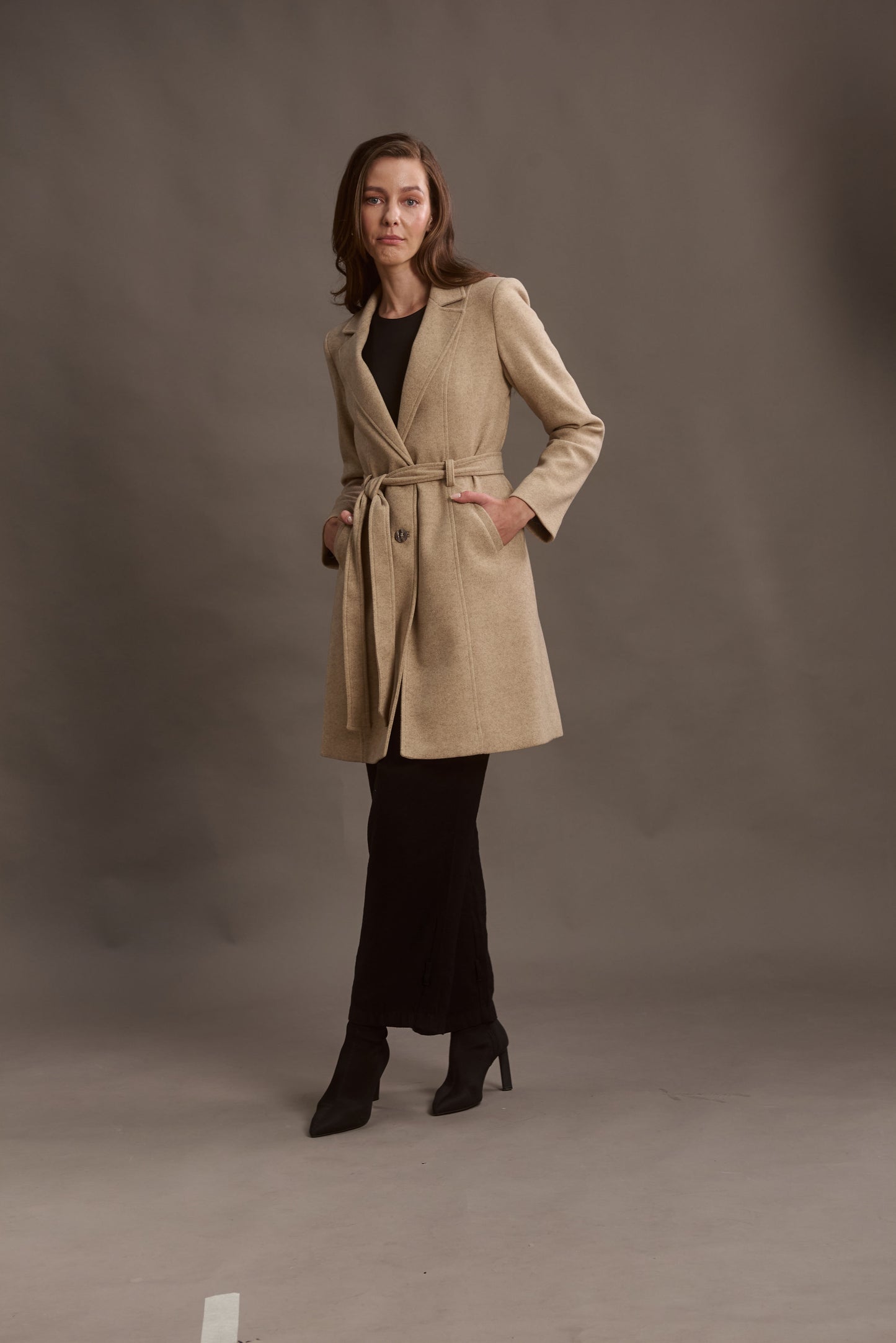 ABRIGO LUPE COLOR  TAUPE